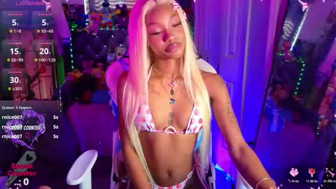 Faexfae online show from March 2, 5:30 pm