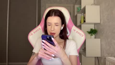 Bloom  online show from March 6, 4:46 pm