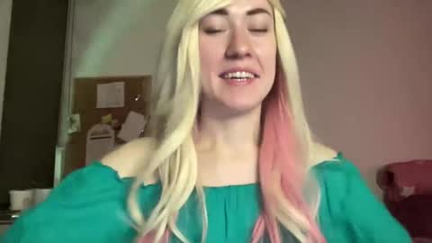 fairy_face online show from March 12, 7:14 pm