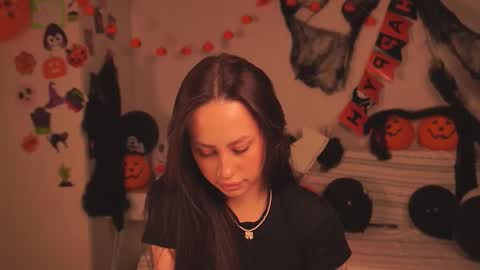 fairy_nine online show from November 3, 4:05 am