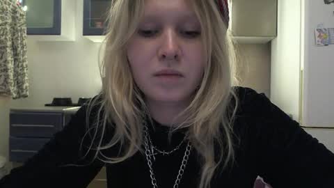 Arisha online show from October 18, 3:15 pm