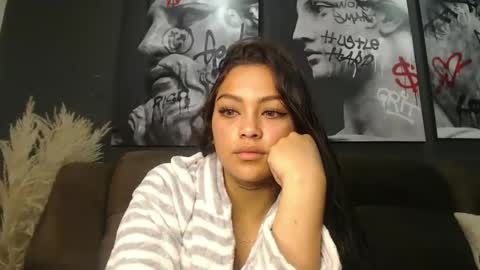 fairylatin online show from October 26, 12:44 pm