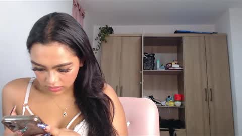fairylatin online show from January 9, 9:16 am