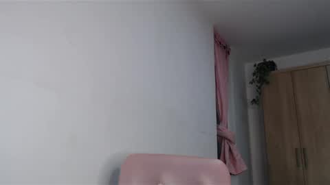 fairylatin online show from January 17, 10:33 am