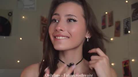 Snapshot of falinecrosthwaite chatting on October 19, 7:27 pm Kaori online show from October 19, 7:27 pm