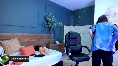 Megan    630  1330 -5 online show from October 20, 12:41 pm