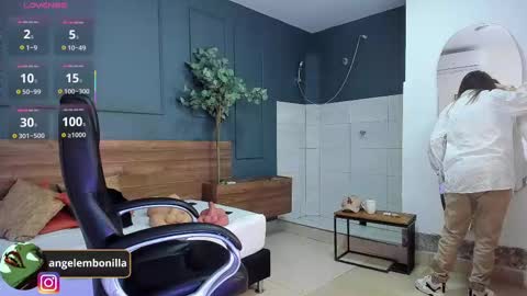 Megan    630  1330 -5 online show from October 9, 12:42 pm