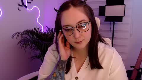 OF fallenag 1 online show from May 13, 10:15 pm