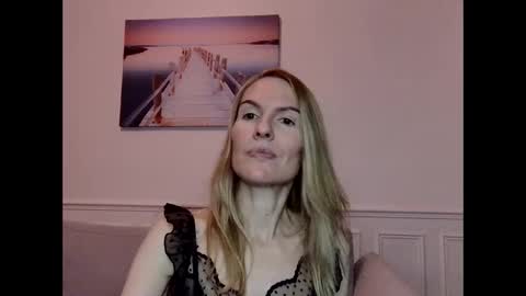 Fanny online show from January 8, 11:52 pm