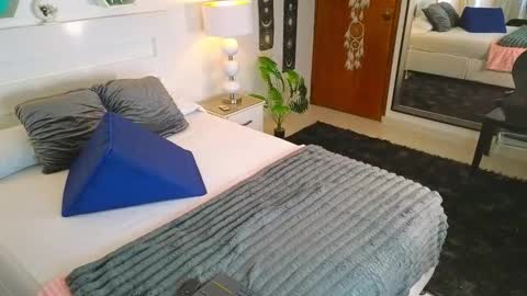 Farah online show from November 12, 12:14 pm