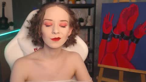 Fascinating   Eyes online show from October 12, 9:06 pm