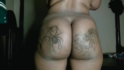 Winnie online show from November 22, 8:22 pm