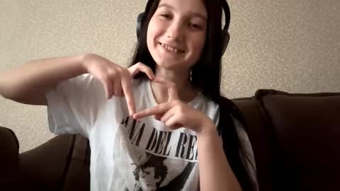 Aurora 18yo online show from October 17, 7:11 am