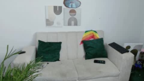 Snapshot of feelina_firesoul chatting on October 24, 6:04 pm Feelena online show from October 24, 6:04 pm