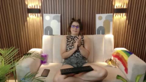 Snapshot of feelina_firesoul chatting on October 31, 5:50 pm Feelena online show from October 31, 5:50 pm