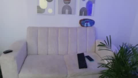 Snapshot of feelina_firesoul chatting on October 7, 10:03 pm Feelena online show from October 7, 10:03 pm