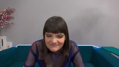 Snapshot of feelsgoodwoman chatting on September 30, 3:12 am Laura online show from September 30, 3:12 am