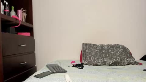 felina_ardiente online show from February 15, 12:37 pm