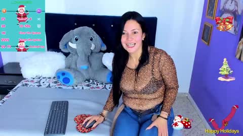Snapshot of felinagrrr chatting on January 2, 5:18 pm felina online show from January 2, 5:18 pm