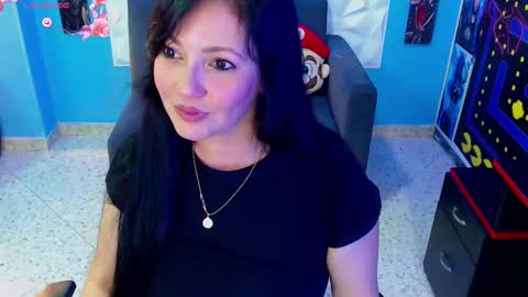 Snapshot of felinagrrr chatting on March 4, 8:27 pm felina online show from March 4, 8:27 pm