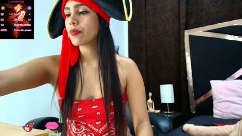 Snapshot of fernandabrown_ chatting on October 16, 8:39 am Fernandabrown s online show from October 16, 8:39 am