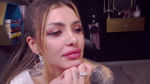 Sarah online show from December 11, 11:43 pm