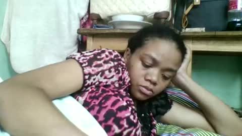 fetranialdy online show from November 18, 11:22 am