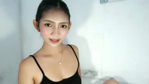 feyaaa online show from April 13, 8:20 pm