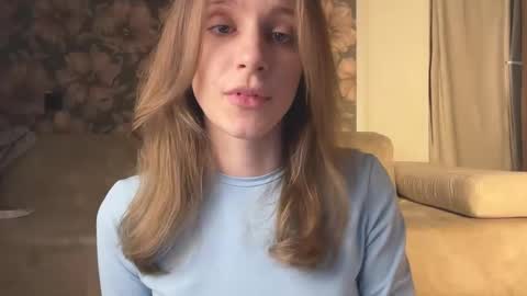 Lisa online show from February 15, 8:13 am