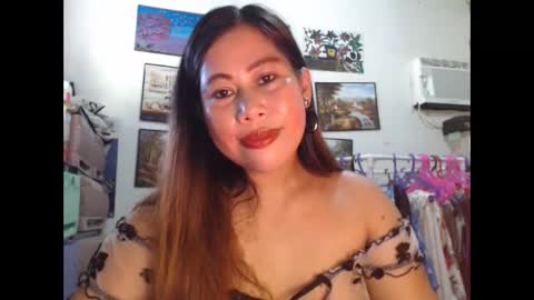 Snapshot of filipina_beauty69 chatting on November 2, 2:04 am filipina beauty. online show from November 2, 2:04 am