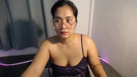 filipina_jess online show from October 2, 2:05 am