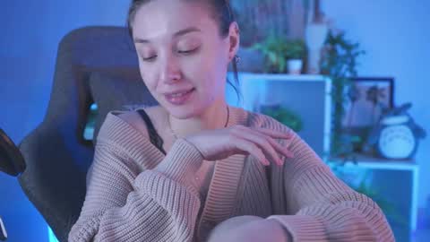 Snapshot of filipinaadams chatting on January 10, 8:07 am cap  online show from January 10, 8:07 am