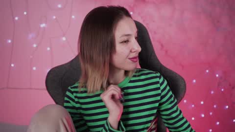 Snapshot of filipinaadams chatting on December 27, 8:45 am cap  online show from December 27, 8:45 am