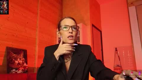 Lady online show from March 28, 7:46 pm