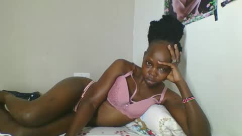 caro online show from September 22, 7:23 pm