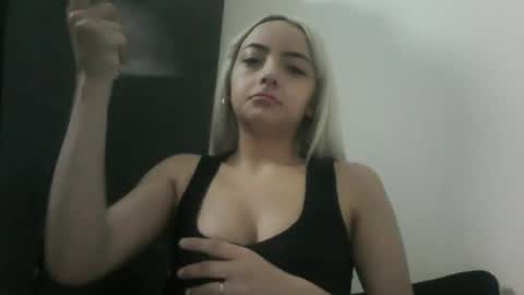 finnky1 online show from December 15, 12:49 pm