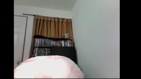 finnky1 online show from March 24, 4:07 am