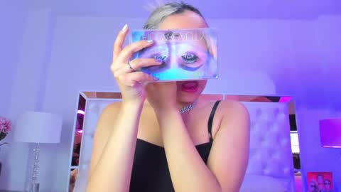 finnky1 online show from January 17, 4:17 am