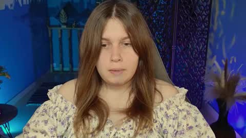 fiora online show from October 4, 6:52 am