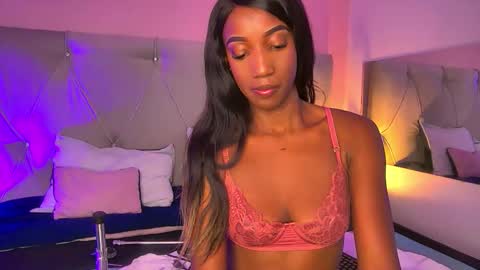 Snapshot of fiorelalenin chatting on October 20, 6:55 pm Fiorela Lenin online show from October 20, 6:55 pm