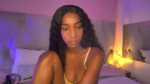 Fiorela Lenin  online show from February 5, 12:30 pm