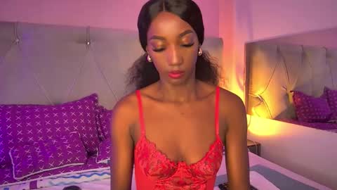 Snapshot of fiorelalenin chatting on October 27, 6:46 pm Fiorela Lenin online show from October 27, 6:46 pm