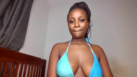 flirty_arrya online show from May 7, 5:27 pm