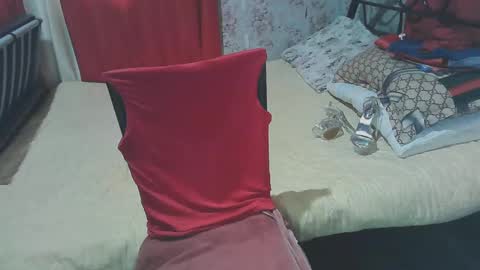Snapshot of flirtymistressx chatting on December 20, 2:41 am FlirtyMistressX online show from December 20, 2:41 am