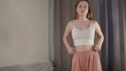 Mila online show from October 13, 4:59 am