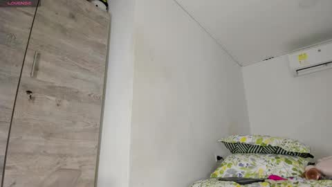    online show from September 18, 6:45 am