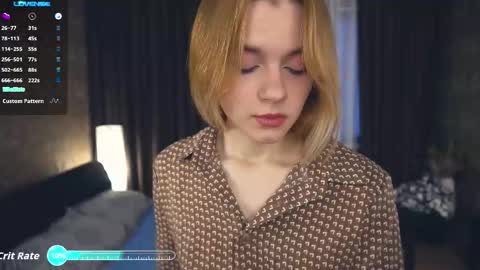 Snapshot of florencewilliam chatting on October 7, 5:45 am Miranda Day Edanight. online show from October 7, 5:45 am