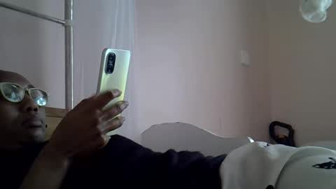 florish_ online show from October 1, 7:24 am