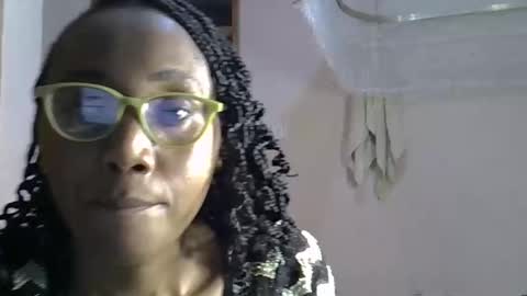 florish_ online show from September 21, 8:29 pm