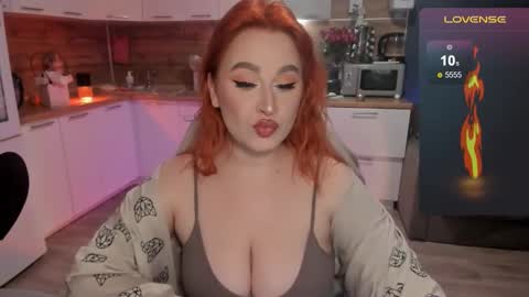 Camelia online show from December 16, 9:20 pm